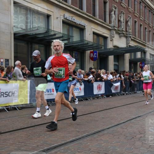 13.09.2026 - 21. swb-Marathon Bremen Strokosch-Dieckow http://msf.ph/oto/10360976 13.09.2026 13:35:59 Ziel 372, 563, 900, 1072, 1738, 1867, 1880, 2339, 2692, 2700, 2931, 2949, 3224, 3291, 3410, 3489, 3591, 4049, 4643, 4989, 5259, 5800, 6642, 6778, 6982, 7256, 7379, 7865, 8275, 8488, 8511, 8525, 8731, 8905, 8941, 9026, 9076, 9226, 9427, 9497, 9564, 9899, 13038, 13238, 318, 532, 607, 1867, 2565, 3026, 3056, 3087, 3226, 3454, 3485, 3704, 3780, 3857, 4016, 4048, 5026, 5071, 5157, 5276, 5308, 5381, 5467, 5468, 5584, 5586, 5816, 6159, 6874, 7036 meine-sportfotos.de