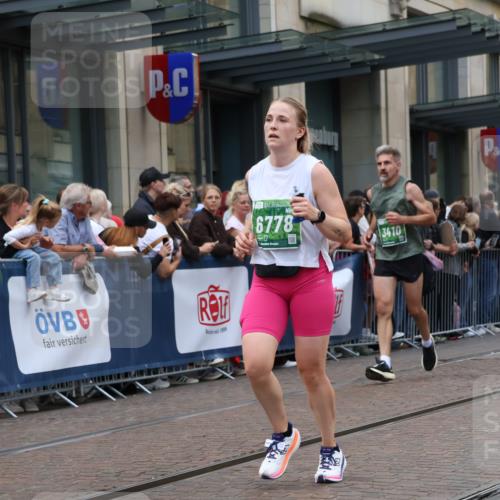 13.09.2026 - 21. swb-Marathon Bremen Strokosch-Dieckow http://msf.ph/oto/10361010 13.09.2026 13:36:00 Ziel 372, 563, 900, 1072, 1738, 1880, 2339, 2692, 2700, 2931, 2949, 3224, 3291, 3410, 3489, 3591, 4049, 4643, 4989, 5259, 5800, 6642, 6778, 6982, 7256, 7379, 7865, 8275, 8488, 8511, 8525, 8731, 8905, 8941, 9026, 9076, 9226, 9427, 9497, 9564, 9899, 13038, 13238, 318, 532, 563, 607, 1867, 2565, 3026, 3056, 3087, 3226, 3454, 3485, 3489, 3704, 3780, 3857, 4016, 4048, 5026, 5071, 5157, 5276, 5308, 5381, 5467, 5468, 5584, 5586, 5816, 6159, 6874, 7036 meine-sportfotos.de