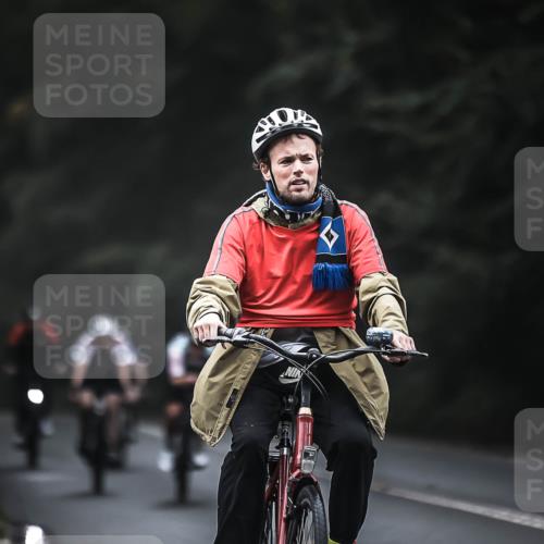 13.09.2026 - Stadtparktriathlon H.Heesch http://msf.ph/oto/10361030 13.09.2026 10:01:55 Radfahren 218, 243, 251, 275, 286, 308, 317, 323, 324 meine-sportfotos.de