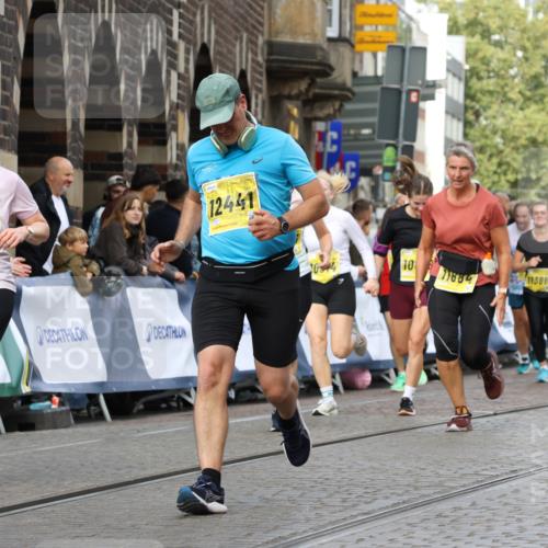 13.09.2026 - 21. swb-Marathon Bremen Strokosch-Dieckow http://msf.ph/oto/10361031 13.09.2026 10:58:17 Ziel 10078, 10543, 10559, 10565, 10604, 10707, 10728, 10826, 10903, 10931, 10932, 11136, 11332, 11824, 11856, 11863, 12228, 12231, 12427, 12551, 12555, 10878, 10879, 11004, 11152, 11202, 11384, 11403, 11455, 11686, 11750, 11906, 11953, 12092, 12180, 12499, 12518 meine-sportfotos.de
