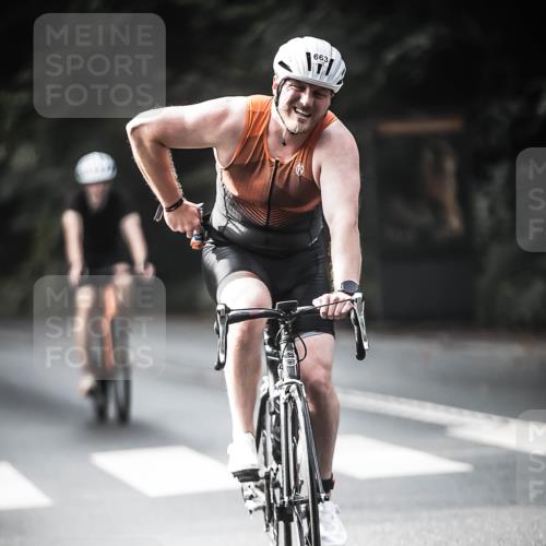 13.09.2026 - Stadtparktriathlon H.Heesch http://msf.ph/oto/10361032 13.09.2026 11:16:37 Radfahren 481, 482, 662, 663, 676, 691 meine-sportfotos.de