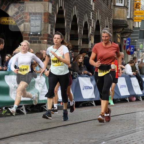 13.09.2026 - 21. swb-Marathon Bremen Strokosch-Dieckow http://msf.ph/oto/10361075 13.09.2026 10:58:18 Ziel 10078, 10543, 10559, 10565, 10604, 10707, 10728, 10826, 10903, 10931, 10932, 11136, 11332, 11824, 11856, 11863, 12231, 12427, 12441, 12551, 12555, 10878, 10879, 11004, 11152, 11202, 11384, 11403, 11455, 11686, 11750, 11953, 12092, 12180, 12499, 12518 meine-sportfotos.de