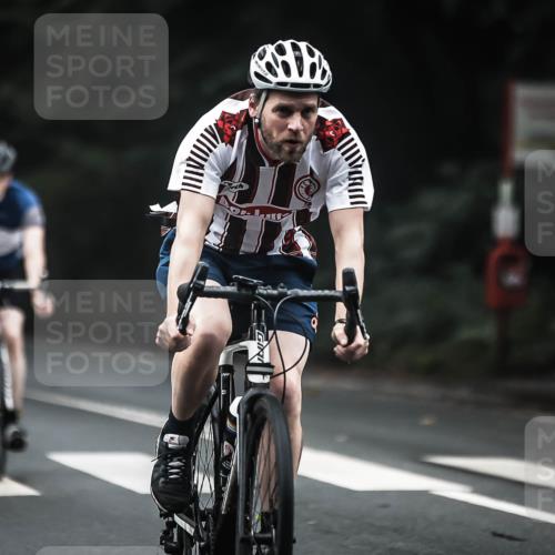 13.09.2026 - Stadtparktriathlon H.Heesch http://msf.ph/oto/10361079 13.09.2026 10:01:58 Radfahren 218, 243, 251, 261, 275, 286, 308, 317, 323 meine-sportfotos.de