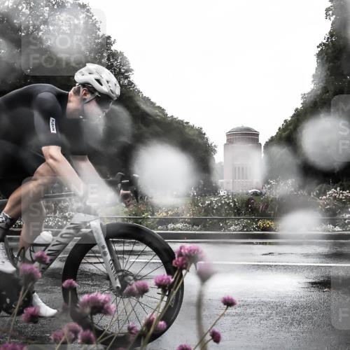 13.09.2026 - Stadtparktriathlon H.Heesch http://msf.ph/oto/10361102 13.09.2026 12:15:17 Radfahren 922, 1006, 1050, 1054 meine-sportfotos.de
