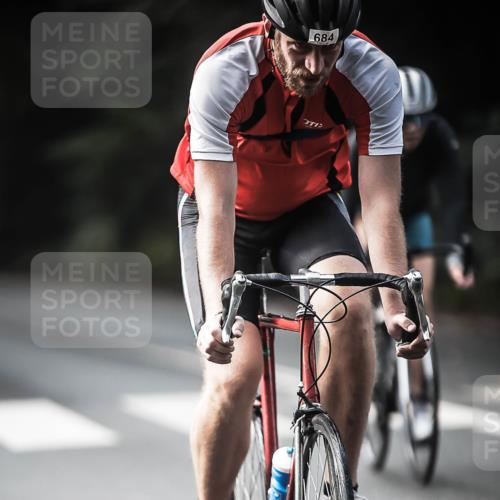 13.09.2026 - Stadtparktriathlon H.Heesch http://msf.ph/oto/10361148 13.09.2026 11:16:57 Radfahren 581, 684, 735 meine-sportfotos.de