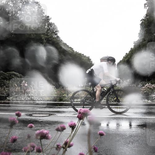 13.09.2026 - Stadtparktriathlon H.Heesch http://msf.ph/oto/10361161 13.09.2026 12:15:36 Radfahren 832, 966, 1011 meine-sportfotos.de