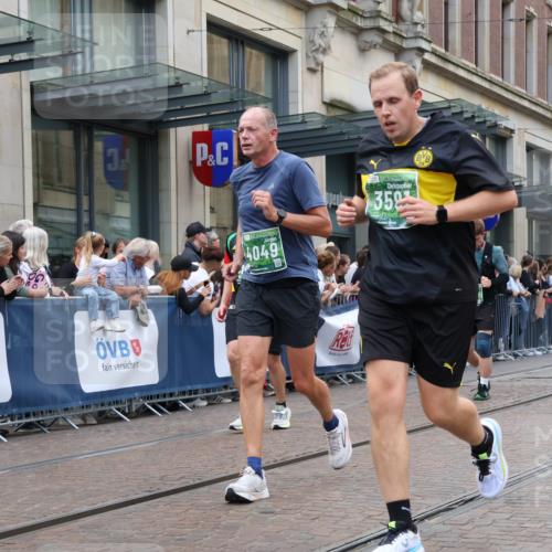 13.09.2026 - 21. swb-Marathon Bremen Strokosch-Dieckow http://msf.ph/oto/10361162 13.09.2026 13:36:03 Ziel 372, 900, 1072, 1738, 1880, 2339, 2467, 2692, 2700, 2731, 2823, 2931, 2949, 3067, 3224, 3291, 3410, 3591, 4049, 4182, 4216, 4643, 4989, 5259, 5781, 5800, 6527, 6642, 6778, 7249, 7344, 7379, 7808, 7865, 8488, 8511, 8525, 8731, 8905, 8941, 9026, 9076, 9226, 9427, 9497, 9564, 9899, 13038, 13238, 318, 532, 563, 1867, 2565, 3026, 3056, 3087, 3226, 3454, 3485, 3489, 3780, 3857, 4016, 4048, 5026, 5071, 5157, 5276, 5381, 5467, 5468, 5584, 5586, 5816, 6159, 6874, 6982, 7036 meine-sportfotos.de