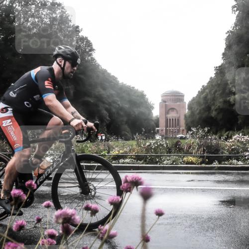 13.09.2026 - Stadtparktriathlon H.Heesch http://msf.ph/oto/10361195 13.09.2026 12:16:06 Radfahren 997, 1064 meine-sportfotos.de