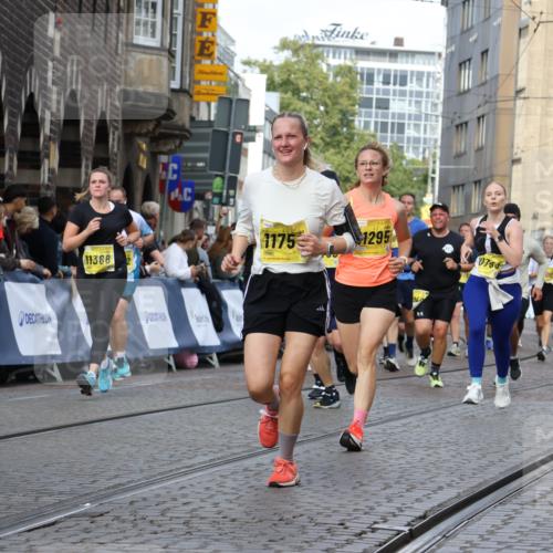 13.09.2026 - 21. swb-Marathon Bremen Strokosch-Dieckow http://msf.ph/oto/10361219 13.09.2026 10:58:20 Ziel 10078, 10543, 10559, 10565, 10604, 10673, 10707, 10728, 10826, 10828, 10903, 10914, 10931, 10932, 11136, 11332, 11824, 11856, 11863, 11884, 12231, 12427, 12441, 12482, 12551, 10878, 10879, 11004, 11152, 11189, 11384, 11403, 11455, 11686, 11750, 11953, 12180, 12320, 12499, 12505, 12518 meine-sportfotos.de