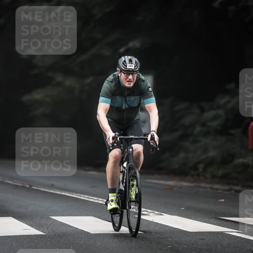13.09.2026 - Stadtparktriathlon H.Heesch http://msf.ph/oto/10361220 13.09.2026 10:02:16 Radfahren 229, 245, 249, 256, 274, 327, 331, 332, 336 meine-sportfotos.de