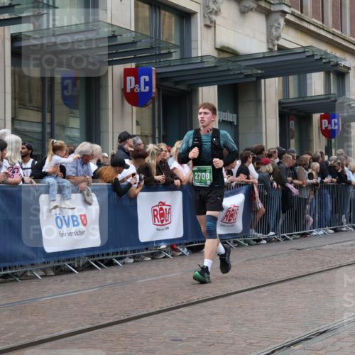13.09.2026 - 21. swb-Marathon Bremen Strokosch-Dieckow http://msf.ph/oto/10361224 13.09.2026 13:36:05 Ziel 164, 372, 900, 1072, 1738, 1880, 2339, 2467, 2673, 2692, 2700, 2731, 2823, 2931, 2949, 3067, 3291, 3410, 3585, 3591, 4006, 4049, 4182, 4216, 4643, 4989, 5781, 5800, 6527, 6642, 6778, 7249, 7344, 7379, 7808, 7865, 8511, 8525, 8731, 8905, 8941, 9026, 9226, 9427, 9564, 9899, 10068, 10070, 13038, 13238, 318, 532, 563, 1072, 1867, 2565, 2931, 3026, 3056, 3224, 3291, 3454, 3485, 3489, 3857, 4016, 4048, 5026, 5071, 5157, 5276, 5381, 5584, 5586, 5816, 6159, 6874, 6982, 7036 meine-sportfotos.de