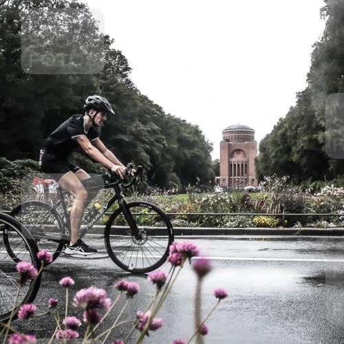 13.09.2026 - Stadtparktriathlon H.Heesch http://msf.ph/oto/10361231 13.09.2026 12:16:29 Radfahren 878, 1031, 1052 meine-sportfotos.de