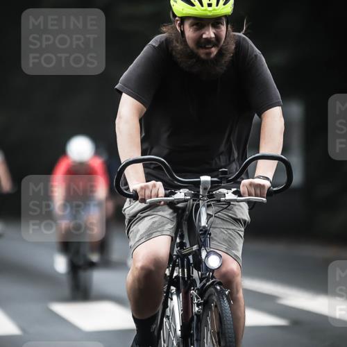 13.09.2026 - Stadtparktriathlon H.Heesch http://msf.ph/oto/10361249 13.09.2026 10:02:18 Radfahren 229, 245, 249, 274, 309, 327, 331, 332, 336 meine-sportfotos.de