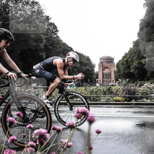 13.09.2026 - Stadtparktriathlon H.Heesch http://msf.ph/oto/10361274 13.09.2026 12:16:48 Radfahren 990, 1001, 1139 meine-sportfotos.de