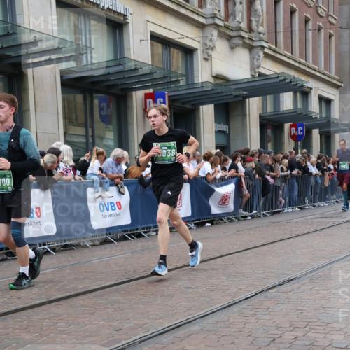 13.09.2026 - 21. swb-Marathon Bremen Strokosch-Dieckow http://msf.ph/oto/10361313 13.09.2026 13:36:06 Ziel 164, 372, 900, 1738, 1880, 2339, 2467, 2673, 2692, 2700, 2731, 2823, 2949, 3067, 3410, 3585, 3591, 4006, 4049, 4182, 4216, 4643, 4989, 5781, 5800, 6516, 6527, 6568, 6642, 6778, 7249, 7344, 7379, 7808, 7865, 8511, 8525, 8731, 8790, 8905, 8941, 9026, 9226, 9427, 9564, 9899, 10068, 10070, 13038, 13238, 318, 563, 1072, 1867, 2565, 2931, 3026, 3056, 3224, 3291, 3454, 3485, 3489, 3857, 4016, 4048, 5026, 5071, 5157, 5276, 5381, 5584, 5816, 6159, 6874, 6982, 7036 meine-sportfotos.de