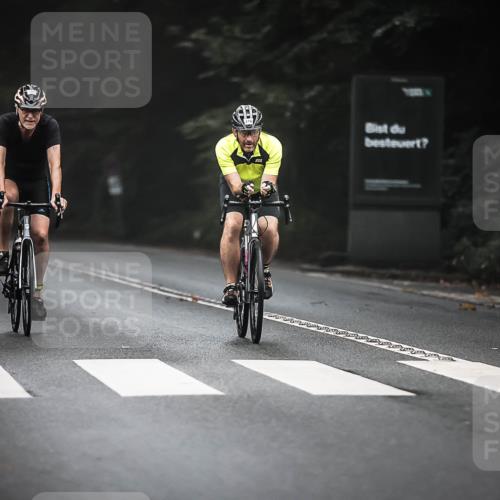 13.09.2026 - Stadtparktriathlon H.Heesch http://msf.ph/oto/10361345 13.09.2026 10:02:27 Radfahren 229, 267, 309, 316, 326, 332, 340 meine-sportfotos.de