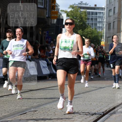 13.09.2026 - 21. swb-Marathon Bremen Strokosch-Dieckow http://msf.ph/oto/10361365 13.09.2026 13:34:12 Ziel 1656, 2405, 2727, 3389, 3522, 3761, 3790, 4490, 4554, 4613, 4658, 4874, 5063, 5156, 5341, 5513, 5563, 5587, 6151, 6508, 6509, 6623, 6808, 7047, 7126, 7303, 7354, 7431, 7832, 8025, 8512, 8641, 8910, 9068, 9128, 9342, 9344, 682, 911, 1307, 2215, 3029, 3068, 3214, 3636, 3890, 4112, 4616, 5147, 5566, 5852, 6255, 7696, 7746, 8870, 9094, 9100, 9402, 9453, 9802, 13112 meine-sportfotos.de