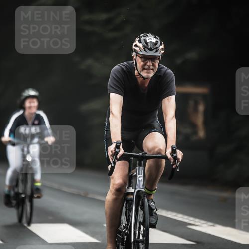13.09.2026 - Stadtparktriathlon H.Heesch http://msf.ph/oto/10361367 13.09.2026 10:02:29 Radfahren 211, 267, 309, 316, 326, 340 meine-sportfotos.de