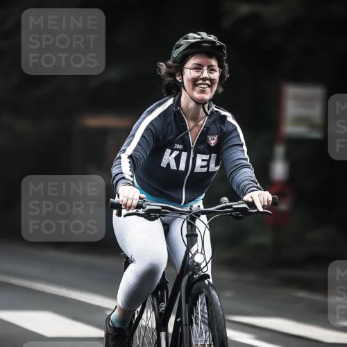 13.09.2026 - Stadtparktriathlon H.Heesch http://msf.ph/oto/10361400 13.09.2026 10:02:31 Radfahren 211, 263, 267, 313, 316, 326, 340 meine-sportfotos.de
