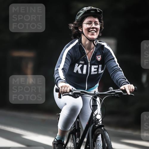 13.09.2026 - Stadtparktriathlon H.Heesch http://msf.ph/oto/10361406 13.09.2026 10:02:31 Radfahren 211, 263, 267, 313, 316, 326, 340 meine-sportfotos.de