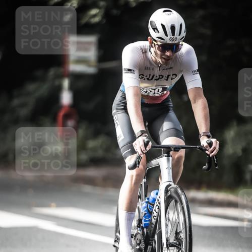 13.09.2026 - Stadtparktriathlon H.Heesch http://msf.ph/oto/10361424 13.09.2026 11:17:24 Radfahren 497, 548, 593, 616, 625, 637, 690, 697, 736, 770, 771, 772 meine-sportfotos.de