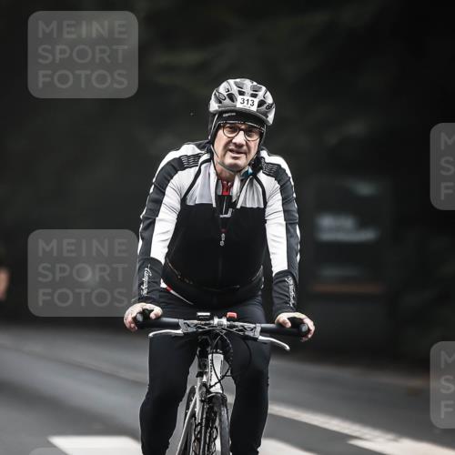 13.09.2026 - Stadtparktriathlon H.Heesch http://msf.ph/oto/10361460 13.09.2026 10:02:36 Radfahren 211, 263, 313, 326, 340 meine-sportfotos.de