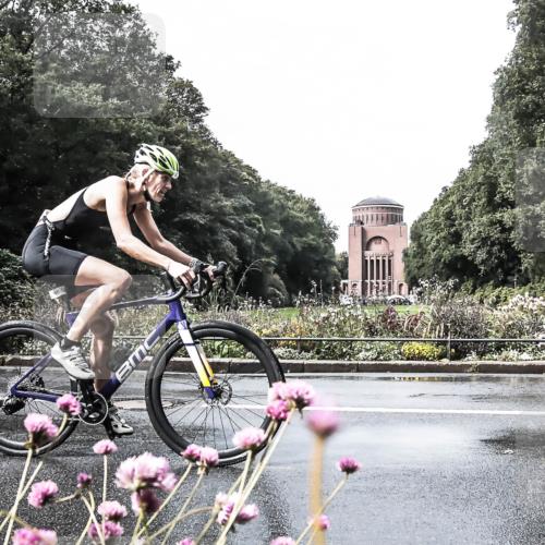 13.09.2026 - Stadtparktriathlon H.Heesch http://msf.ph/oto/10361462 13.09.2026 12:18:12 Radfahren 928, 1036, 1073 meine-sportfotos.de