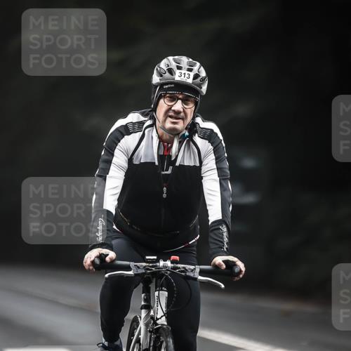 13.09.2026 - Stadtparktriathlon H.Heesch http://msf.ph/oto/10361464 13.09.2026 10:02:36 Radfahren 211, 263, 313, 326, 340 meine-sportfotos.de