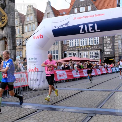 13.09.2026 - 21. swb-Marathon Bremen Tim E. http://msf.ph/oto/10361479 13.09.2026 12:59:04 Ziel 1576, 2049, 3624, 4847, 5672, 6929, 8065 meine-sportfotos.de