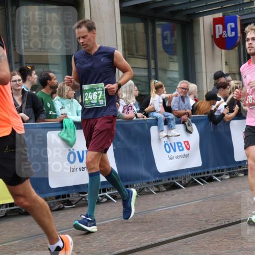 13.09.2026 - 21. swb-Marathon Bremen Strokosch-Dieckow http://msf.ph/oto/10361490 13.09.2026 13:36:11 Ziel 164, 372, 900, 1738, 1880, 2467, 2673, 2692, 2700, 2731, 2819, 2823, 3067, 3410, 3585, 3591, 3815, 4006, 4049, 4050, 4182, 4216, 4304, 4414, 4643, 4676, 5061, 5656, 5781, 6340, 6516, 6527, 6568, 6642, 6778, 7039, 7249, 7344, 7656, 7765, 7808, 7865, 8525, 8723, 8731, 8790, 8905, 9427, 9776, 9899, 10068, 10070, 13038, 563, 1072, 1867, 2339, 2565, 2931, 2949, 3026, 3056, 3224, 3291, 3454, 3489, 4016, 5026, 5157, 5276, 5381, 5816, 6159, 6874, 6982, 7036 meine-sportfotos.de