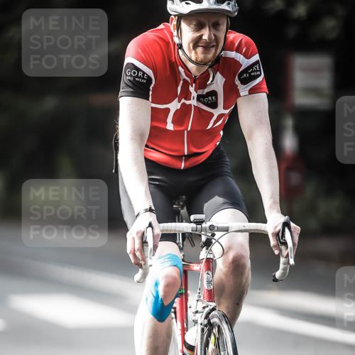 13.09.2026 - Stadtparktriathlon H.Heesch http://msf.ph/oto/10361498 13.09.2026 11:17:29 Radfahren 497, 616, 690, 736, 771, 1799 meine-sportfotos.de