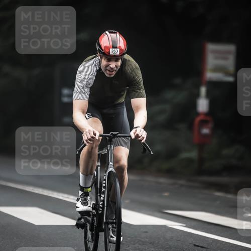 13.09.2026 - Stadtparktriathlon H.Heesch http://msf.ph/oto/10361502 13.09.2026 10:02:38 Radfahren 211, 263, 313, 340 meine-sportfotos.de