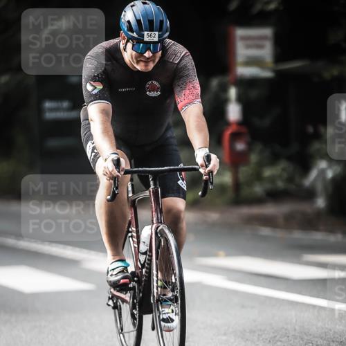 13.09.2026 - Stadtparktriathlon H.Heesch http://msf.ph/oto/10361560 13.09.2026 11:17:36 Radfahren 562, 660, 752, 814, 1797, 1799 meine-sportfotos.de