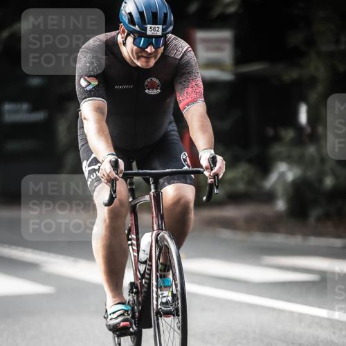 13.09.2026 - Stadtparktriathlon H.Heesch http://msf.ph/oto/10361562 13.09.2026 11:17:36 Radfahren 562, 660, 752, 814, 1797, 1799 meine-sportfotos.de