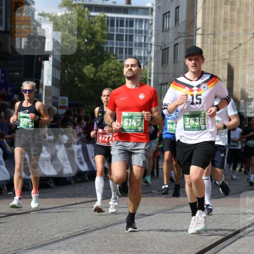 13.09.2026 - 21. swb-Marathon Bremen Strokosch-Dieckow http://msf.ph/oto/10361576 13.09.2026 13:34:16 Ziel 1656, 2727, 3389, 3522, 3790, 4554, 4613, 4658, 4874, 5063, 5156, 5341, 5513, 5563, 5587, 6151, 6508, 6509, 6623, 7047, 7303, 7354, 7431, 8025, 8512, 8641, 8910, 9068, 9128, 9342, 9344, 682, 784, 809, 911, 1307, 2215, 3029, 3068, 3214, 3318, 3409, 3636, 3890, 4112, 4616, 5147, 5566, 5852, 6255, 7168, 7746, 7962, 8381, 9402, 9453, 9802, 13112 meine-sportfotos.de