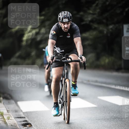 13.09.2026 - Stadtparktriathlon H.Heesch http://msf.ph/oto/10361603 13.09.2026 11:17:40 Radfahren 562, 660, 752, 814, 1797 meine-sportfotos.de