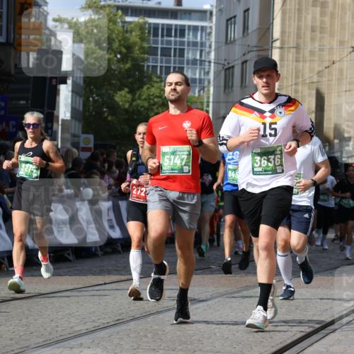 13.09.2026 - 21. swb-Marathon Bremen Strokosch-Dieckow http://msf.ph/oto/10361604 13.09.2026 13:34:16 Ziel 1656, 2727, 3389, 3522, 3790, 4554, 4613, 4658, 4874, 5063, 5156, 5341, 5513, 5563, 5587, 6151, 6508, 6509, 6623, 7047, 7303, 7354, 7431, 8025, 8512, 8641, 8910, 9068, 9128, 9342, 9344, 682, 784, 809, 911, 1307, 2215, 3029, 3068, 3214, 3318, 3409, 3636, 3890, 4112, 4616, 5147, 5566, 5852, 6255, 7168, 7746, 7962, 8381, 9402, 9453, 9802, 13112 meine-sportfotos.de