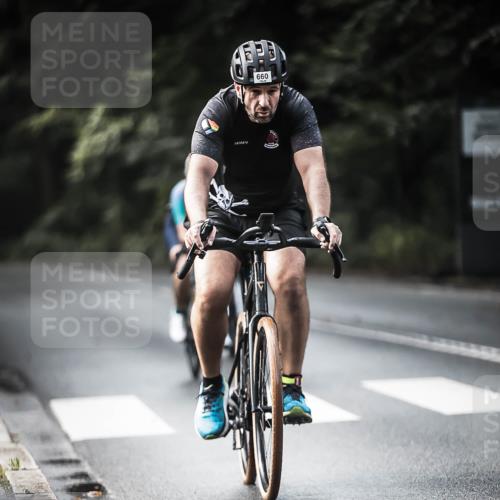13.09.2026 - Stadtparktriathlon H.Heesch http://msf.ph/oto/10361608 13.09.2026 11:17:40 Radfahren 562, 660, 752, 814, 1797 meine-sportfotos.de