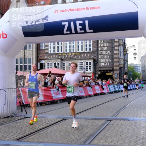 13.09.2026 - 21. swb-Marathon Bremen Tim E. http://msf.ph/oto/10361641 13.09.2026 12:59:14 Ziel 1118, 1576, 3624, 3688, 4399, 4847, 6929, 8065, 8994, 9120, 9329 meine-sportfotos.de