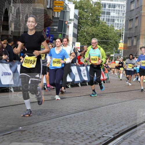 13.09.2026 - 21. swb-Marathon Bremen Strokosch-Dieckow http://msf.ph/oto/10361648 13.09.2026 10:58:29 Ziel 10249, 10494, 10530, 10543, 10604, 10673, 10750, 10798, 10826, 10828, 10903, 10914, 10931, 10932, 11120, 11131, 11295, 11388, 11420, 11752, 11863, 11884, 11906, 11952, 12017, 12386, 12387, 12441, 12482, 10878, 10879, 11030, 11189, 11228, 11488, 11743, 11955, 12180, 12237, 12320, 12499, 12505 meine-sportfotos.de