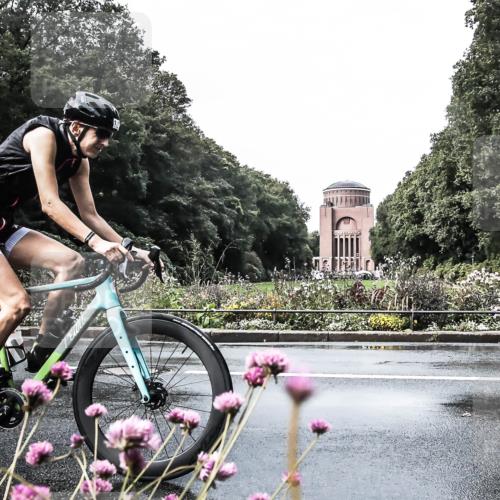 13.09.2026 - Stadtparktriathlon H.Heesch http://msf.ph/oto/10361663 13.09.2026 12:19:06 Radfahren 1106, 1132 meine-sportfotos.de