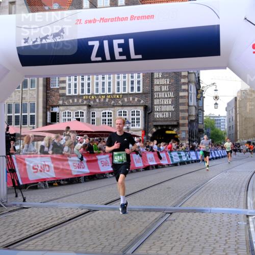 13.09.2026 - 21. swb-Marathon Bremen Tim E. http://msf.ph/oto/10361704 13.09.2026 12:59:17 Ziel 1118, 1576, 3624, 3688, 4399, 4847, 8065, 8994, 9120, 9329 meine-sportfotos.de