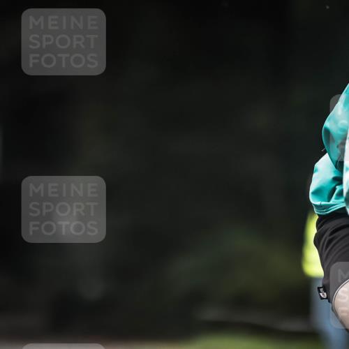 13.09.2026 - Stadtparktriathlon H.Heesch http://msf.ph/oto/10361708 13.09.2026 10:03:02 Radfahren 253, 254, 298 meine-sportfotos.de