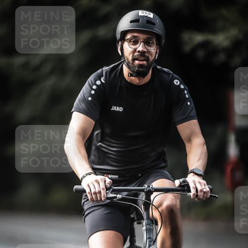 13.09.2026 - Stadtparktriathlon H.Heesch http://msf.ph/oto/10361711 13.09.2026 11:17:51 Radfahren 555, 655, 766, 810, 1798 meine-sportfotos.de