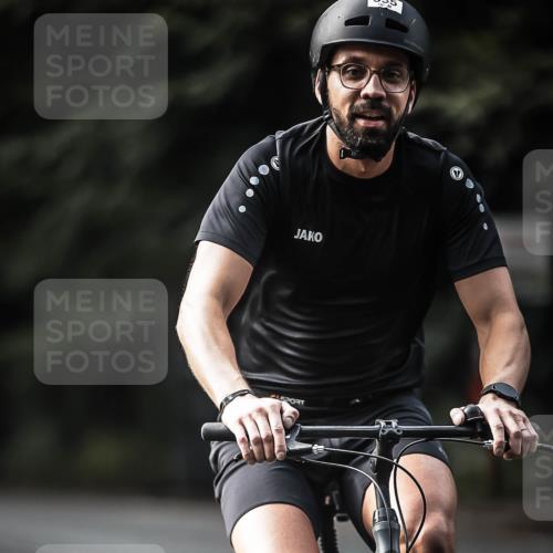 13.09.2026 - Stadtparktriathlon H.Heesch http://msf.ph/oto/10361714 13.09.2026 11:17:51 Radfahren 555, 655, 766, 810, 1798 meine-sportfotos.de