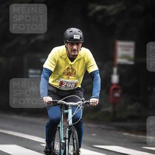 13.09.2026 - Stadtparktriathlon H.Heesch http://msf.ph/oto/10361716 13.09.2026 10:03:08 Radfahren 298, 330, 334 meine-sportfotos.de
