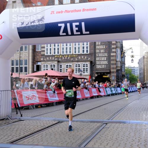 13.09.2026 - 21. swb-Marathon Bremen Tim E. http://msf.ph/oto/10361718 13.09.2026 12:59:17 Ziel 1118, 1576, 3624, 3688, 4399, 4847, 8065, 8994, 9120, 9329 meine-sportfotos.de
