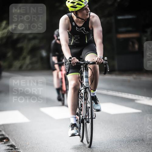 13.09.2026 - Stadtparktriathlon H.Heesch http://msf.ph/oto/10361743 13.09.2026 11:17:54 Radfahren 555, 655, 766, 810, 1798 meine-sportfotos.de