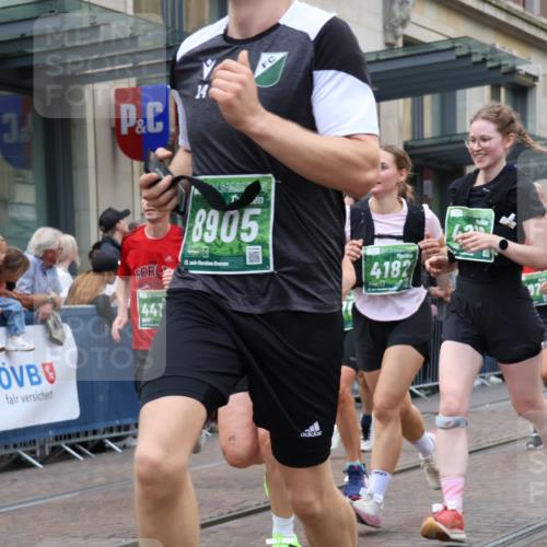 13.09.2026 - 21. swb-Marathon Bremen Strokosch-Dieckow http://msf.ph/oto/10361744 13.09.2026 13:36:16 Ziel 164, 372, 900, 1738, 1880, 1936, 2467, 2673, 2692, 2700, 2731, 2819, 2823, 3067, 3410, 3585, 3815, 4006, 4049, 4050, 4182, 4216, 4304, 4414, 4676, 4892, 5061, 5656, 5781, 5823, 6050, 6280, 6340, 6516, 6527, 6568, 7039, 7229, 7237, 7249, 7344, 7656, 7765, 7808, 8525, 8723, 8790, 8905, 9427, 9658, 9776, 9807, 9899, 10068, 10070, 563, 1072, 1867, 2339, 2565, 2931, 2949, 3026, 3224, 3291, 3454, 3489, 4016, 5026, 5276, 5816, 6159, 6874, 6982 meine-sportfotos.de