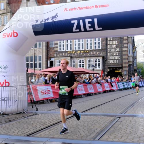 13.09.2026 - 21. swb-Marathon Bremen Tim E. http://msf.ph/oto/10361745 13.09.2026 12:59:18 Ziel 1118, 3584, 3624, 3688, 4399, 4847, 6991, 8065, 8994, 9120, 9329 meine-sportfotos.de